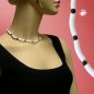 Preview: Kette 25x6mm Rohr Kunststoff weiß-matt und 6mm Perle schwarz 42cm
