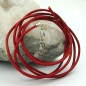 Preview: Lederband Rundschnur Rindleder 2mm rot gefärbt mit 1x Verschluss silberfarbig 1m