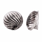 Preview: Clip Ohrring ca. 21mm Muscheldekor chromfarben antik geschwärzt Kunststoff