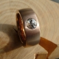 Preview: Ring aus Edelstahl rose 8 mm mit Kristall Stein nach Wahl