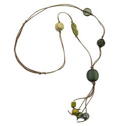Kette 25mm Nugget Kunststoff khaki-oliv-schimmernd Kordel olivbraun 90cm