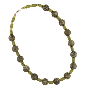 Kette 18mm Perle Kunststoff grün-matt gesprenkelt 56cm
