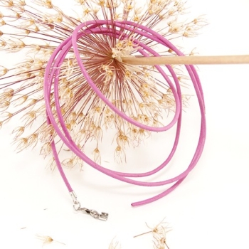 Lederband Rundschnur Rindleder 2mm pink gefärbt mit 1x Verschluss silberfarbig 1m