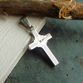 Anhänger 30 x 17mm mit Kreuzmotiv Herzen matt/polieret Edelstahl