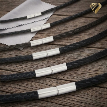Preview: Lederband 2,5-8mm geflochten schwarz mit 925 Silber Bajonett