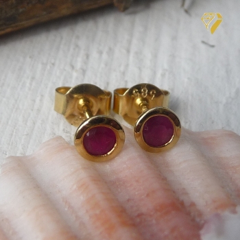 Ohrstecker 4,5mm mit Rubin 14Kt 585 GOLD