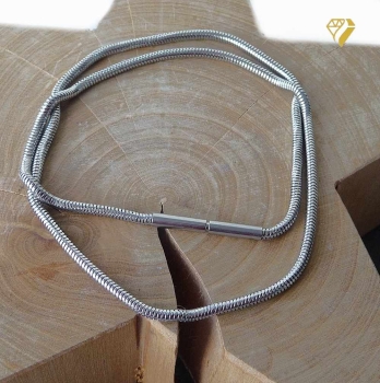 Edelstahlkette Schlangen Collier mit Bajonettverschluss 2,4 mm