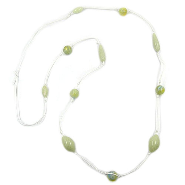 Kette Kunststoffperlen mint-grün-marmoriert Kordel weiß 110cm