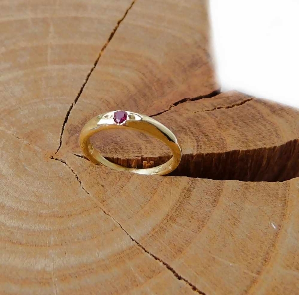 Anhänger Taufring mit Rubin 8Kt 333 GOLD