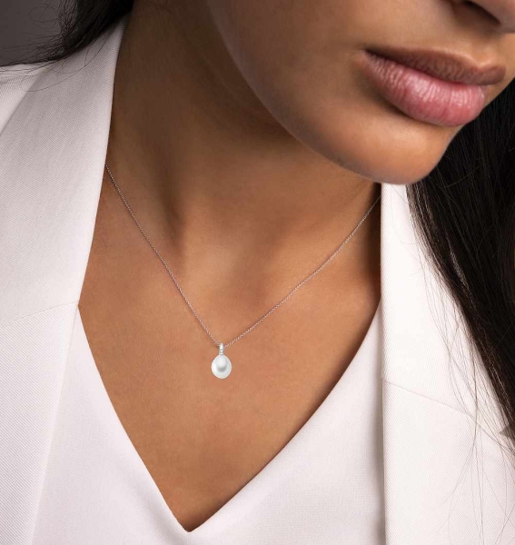 Anhänger Süßwasserperle mit Diamant 14Kt WEISSGOLD