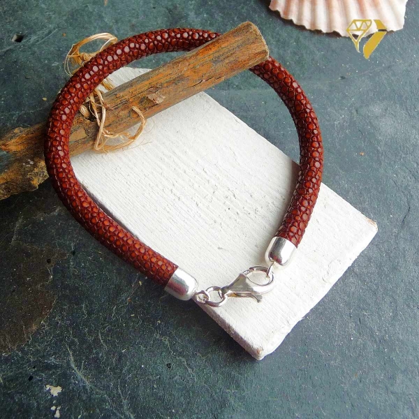 Armband aus Rochenleder 5mm senf mit Karabiner 925 Silber