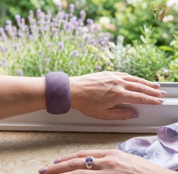 Armspange Rochenleder LAVENDEL 40mm