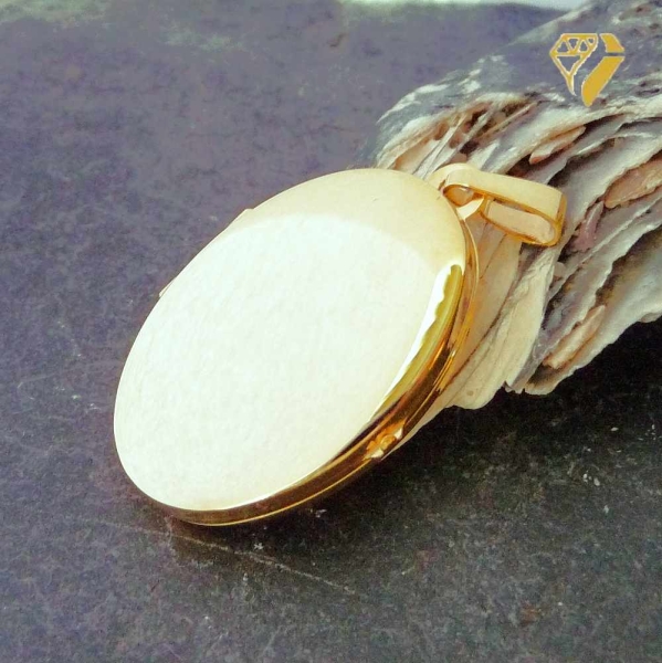 Medaillon oval 21x28mm 8Kt 333 GOLD