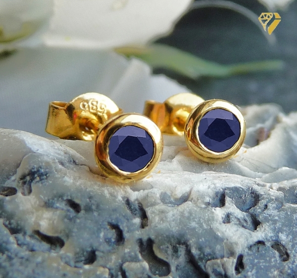 Ohrstecker 4,5mm mit Safir 14Kt 585 GOLD