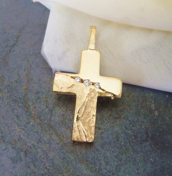 Anhänger Kreuz gehämmert Zirkonia 19x21mm 8Kt 333 GOLD