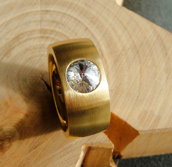 Ring aus Edelstahl vergoldet 11 mm mit Kristall Stein nach Wahl